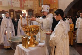 Епископ Биробиджанский и Кульдурский Ефрем совершил Великое освящение воды (4)