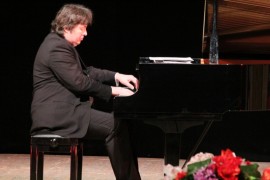 Пианист Олег Полянский