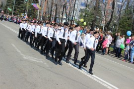 Плац-парад школьников прошел в Биробиджане (4)