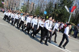 Плац-парад школьников прошел в Биробиджане (5)