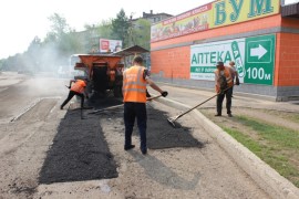 Ямочный ремонт улицы Пионерской начался в Биробиджане (11)
