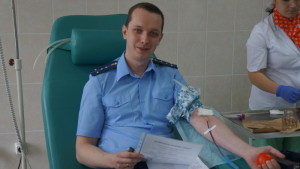 Сдачей крови отметили День донора работники прокуратуры