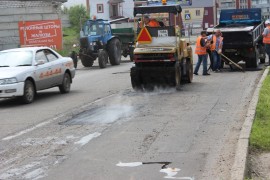 Ямочный ремонт возобновился в Биробиджане после продолжительных дождей (18)