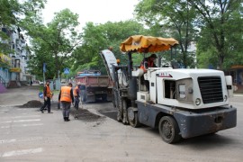 Ямочный ремонт возобновился в Биробиджане после продолжительных дождей (27)