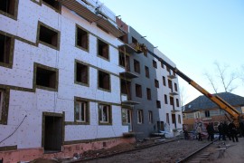 Евгений Коростелев проинспектировал ход строительства жилья для переселения из аварийного фонда (13)