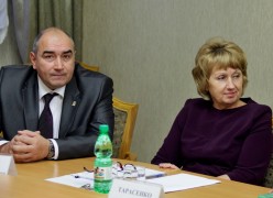 Фракция единороссов провела организационное заседание с участием губернатора (5)