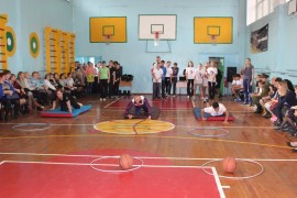 Спортивно-развлекательный праздник прошел в школе ¦8 (12)