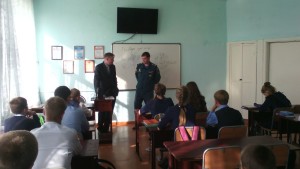 Урок безопасности от спасателей в школе с. Смидович