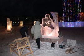 konkurs-ledovyih-skulptur-prodolzhaetsya-do-podnego-vechera-26