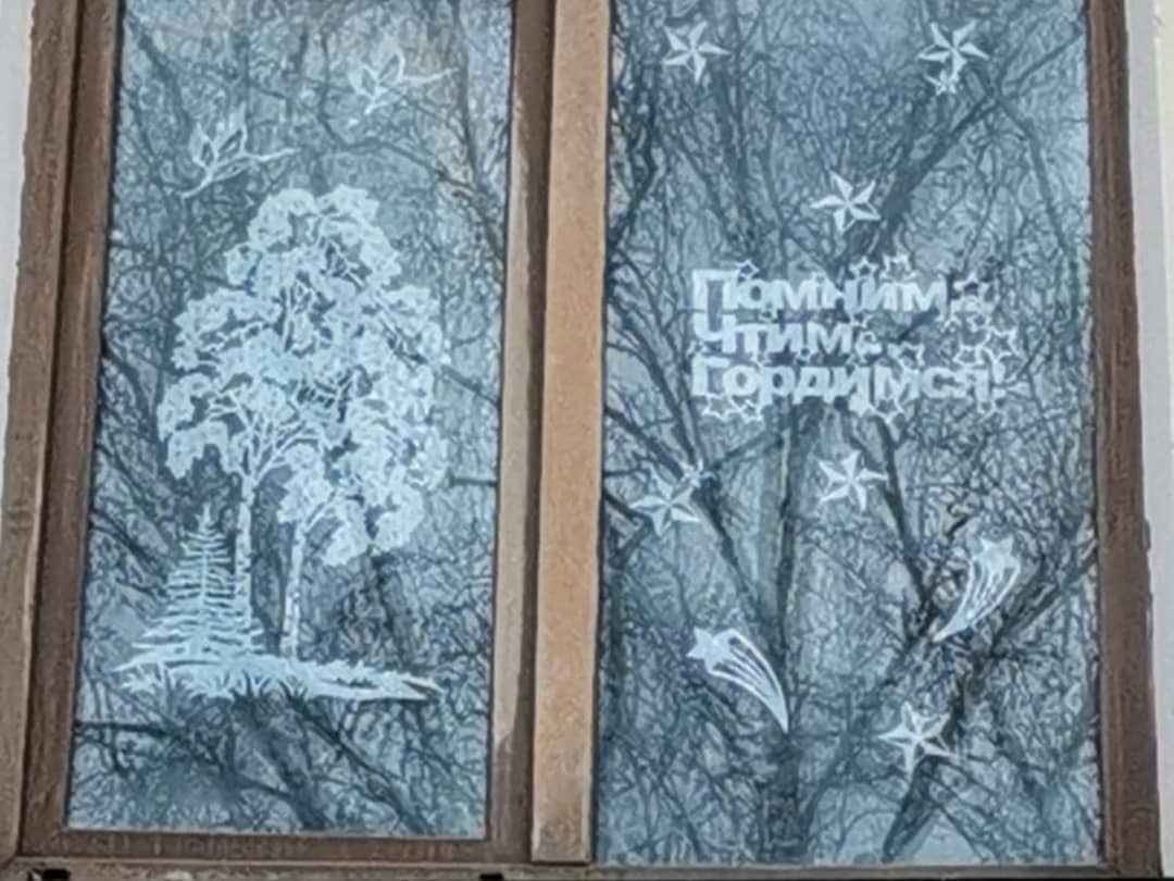 Новогодние шаблоны и трафареты (268 шт) на окна - для вырезания из бумаги