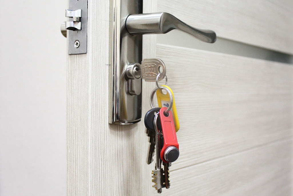 430 жителей аварийного жилья получили ключи от новых квартир в Биробиджане за три года