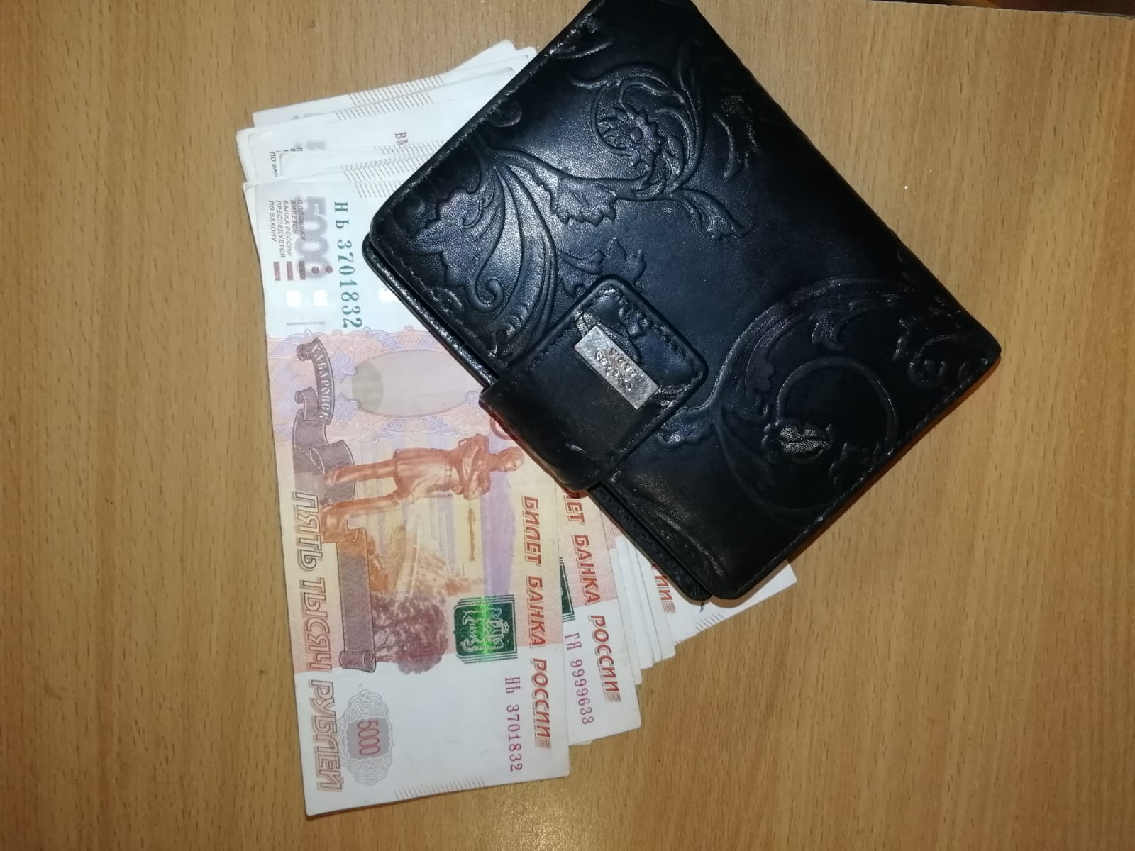 149 тысяч рублей заплатила мошеннице за снятие порчи пенсионерка в Биробиджане
