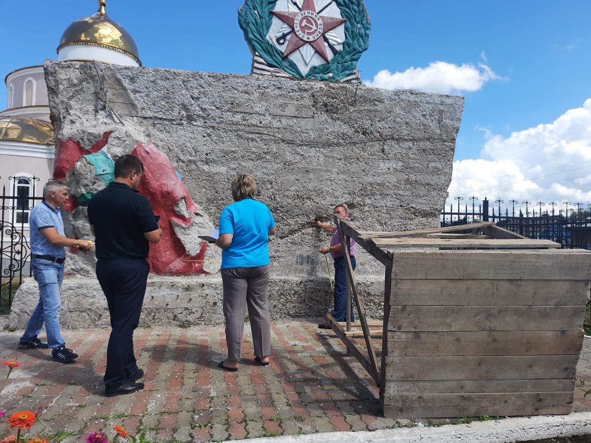 Памятник воинам Великой Отечественной войны реконструируют в с. Валдгейм ЕАО