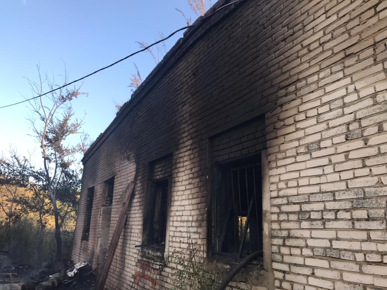 Ангар, где жили иностранцы, сгорел в Ленинском районе ЕАО
