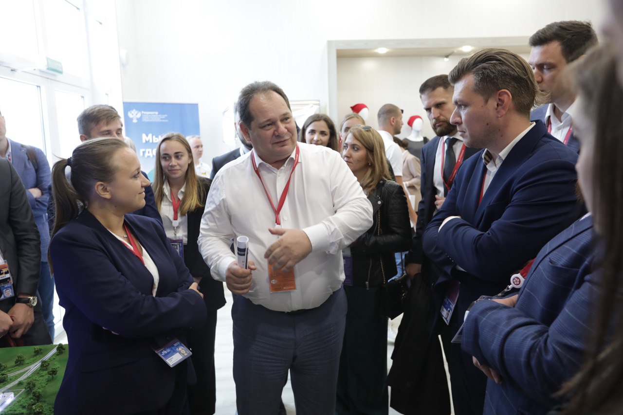 Губернатор ЕАО встретился с участниками образовательной программы Муравьёв-Амурский 2030