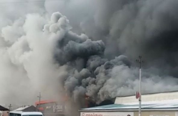 Пожар на рынке вспыхнул в г. Облучье ЕАО