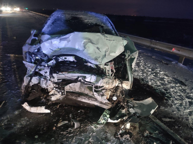 Два водителя пострадали в лобовом столкновении автомобилей на трассе Амур в ЕАО