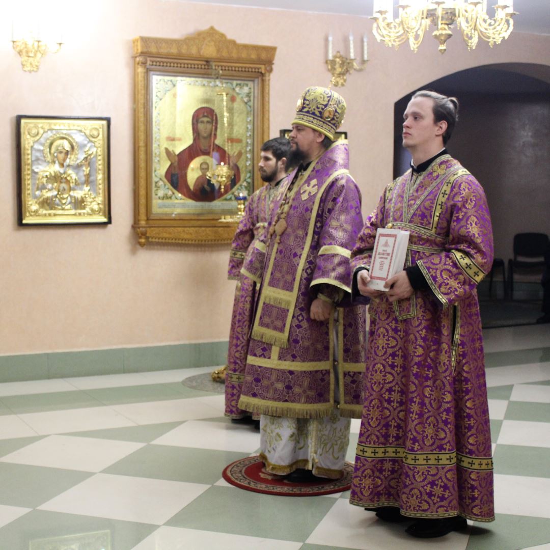 Икону Божией Матери Державная Божественной литургией и молебном почтили в Биробиджанской епархии