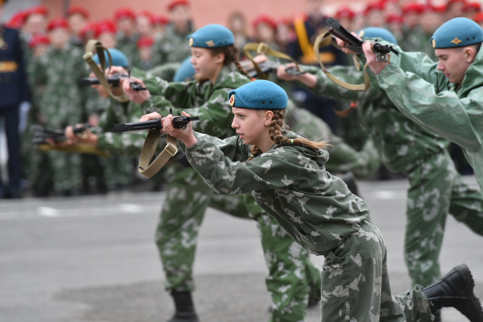 Региональные отделения центра военно-спортивной подготовки Воин открылись в 12 регионах РФ
