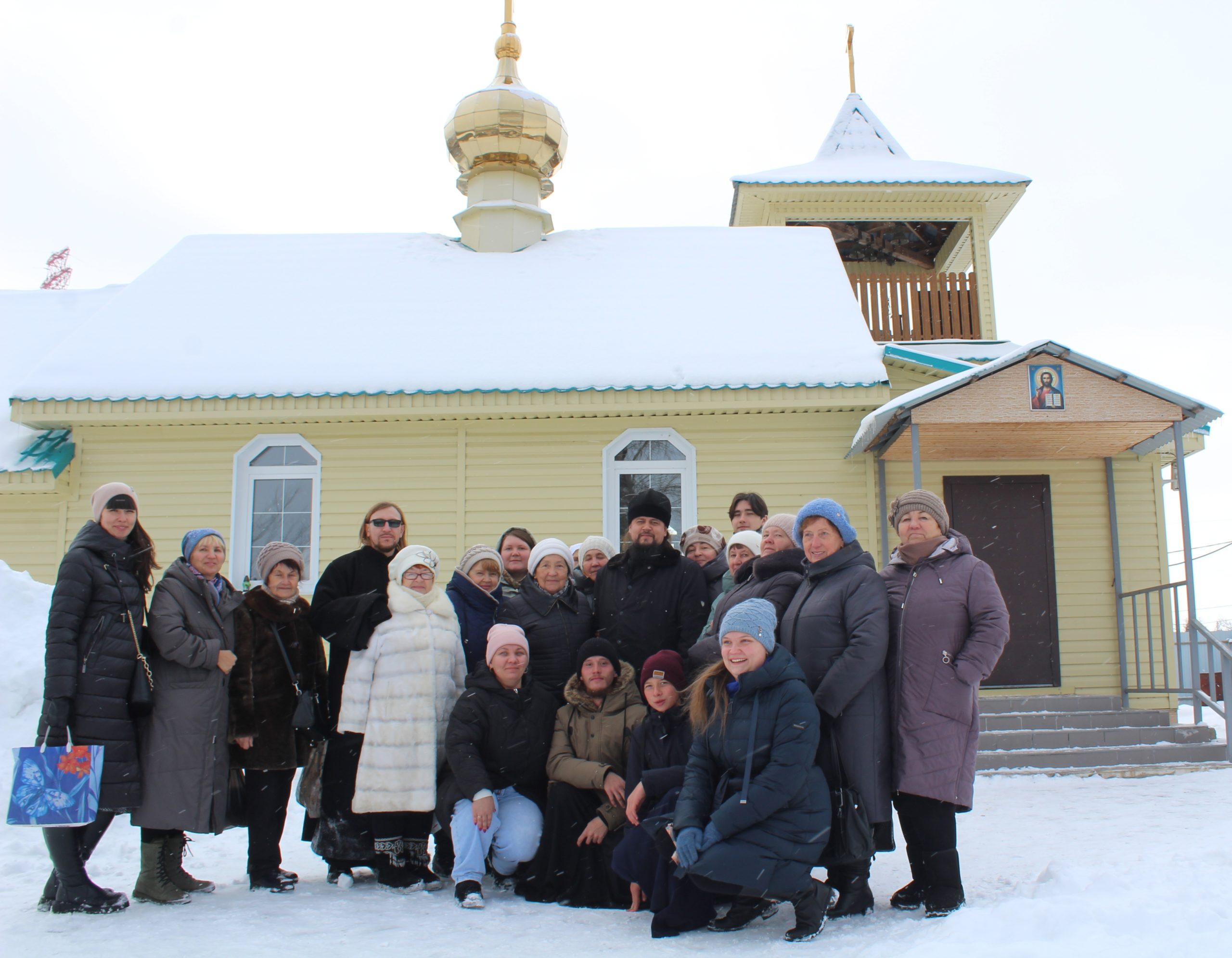 Превращение церкви в сельский клуб