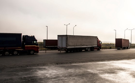 Запрет на движение грузовиков по региональным дорогам ввели в ЕАО