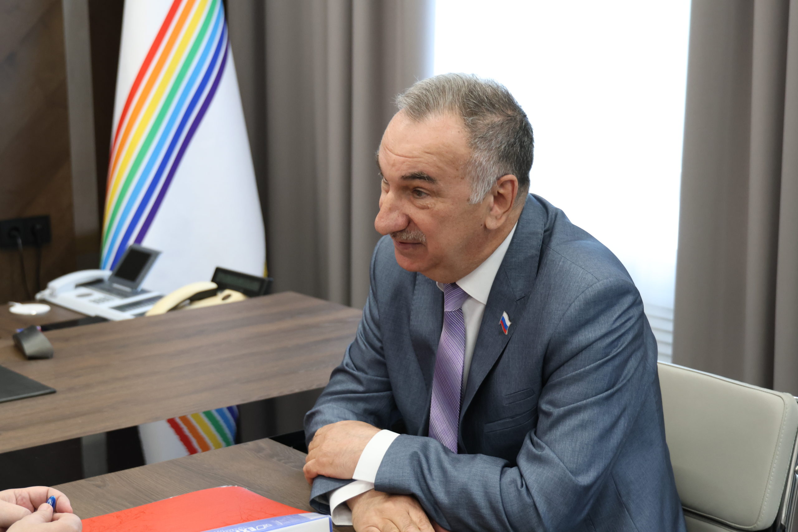 Губернатор ЕАО провёл рабочую встречу с руководителем регионального движения Отцы России