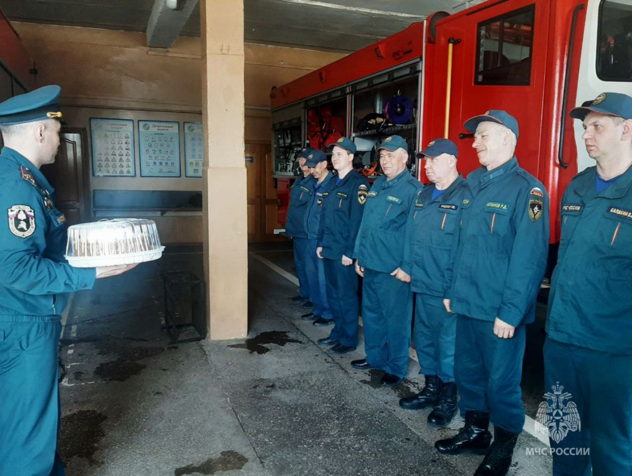 Поздравления с профессиональным праздником приняли пожарные ЕАО