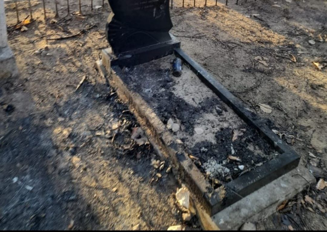 Лесные пожары добрались до городского кладбища Биробиджана